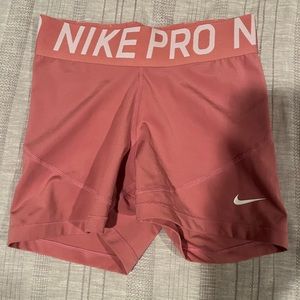 PINK NIKE PROS